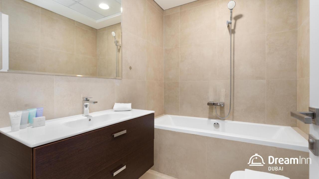 Dream Inn Apartments - Marina Arcade Tower Dubai Bagian luar foto